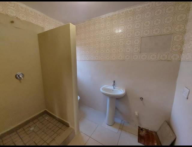2 BEDROOM PROPERTY TO RENT IN LAUDIUM